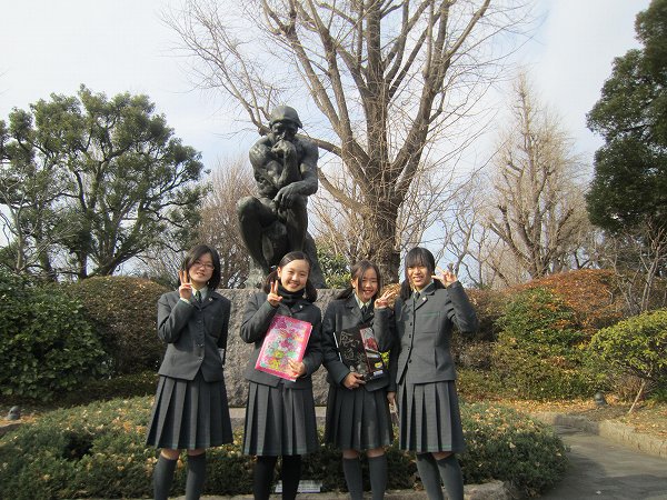 １学年美術校外研修に行ってきました！！