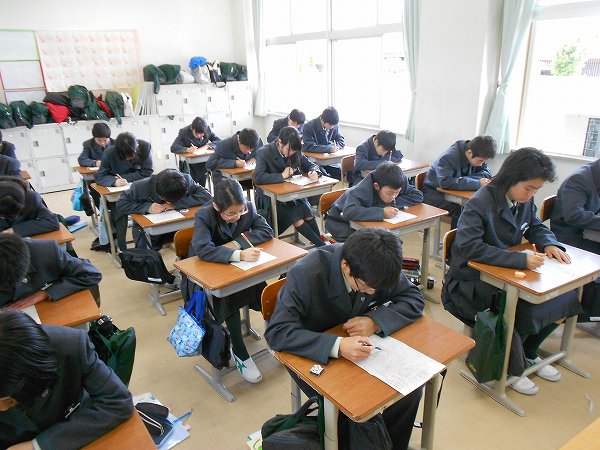 漢字テストを行いました