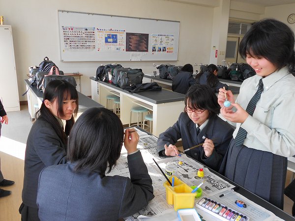 部活動紹介　～美術部・文芸部～
