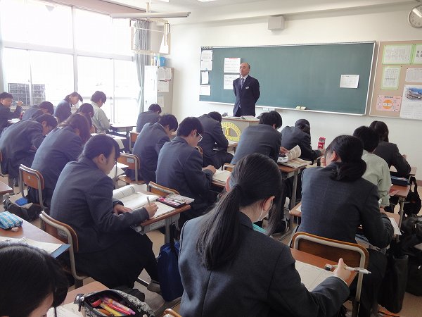 ３年生　「GW学習マラソン」を行いました