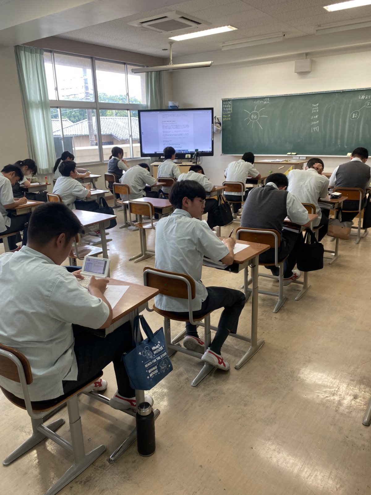 避難訓練後の反省会