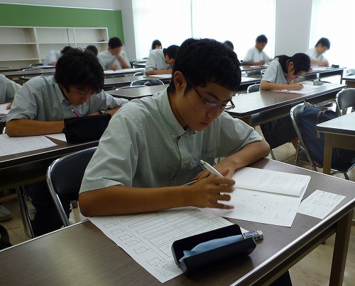 ３年生　　駿台模試を実施しました