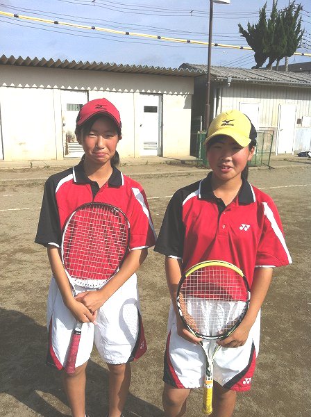 女子テニス部Ｕ１４中央地区選考会優勝　美術部・文芸部校外研修