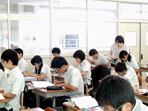 授業風景　２年３組（国語）