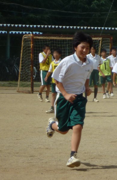 授業風景　２年４組（体育）