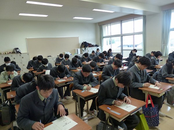 実力テスト・学期末テストを実施しました